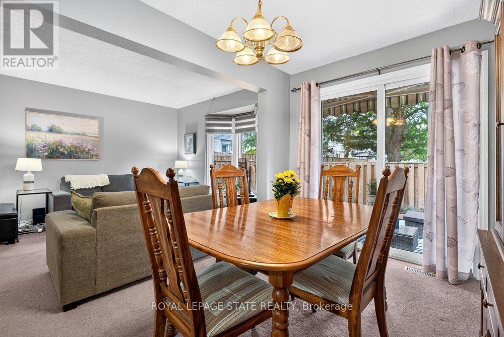 #20 2 ROYALWOOD COURT - 4