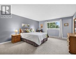 Bedroom - 20 - 2 Royalwood Court, Hamilton, ON L8E4Y9 Photo 6