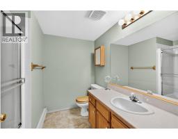 133 Winnipeg Street Unit# 204, Penticton, BC V2A6L2 Photo 17