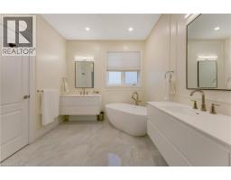 213 Edgewater Crescent, Kitchener, ON N2A4M2 Photo 25