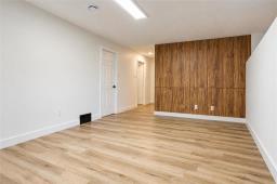 66 Glenthorne Crescent, Winnipeg, MB R2M2R4 Photo 14