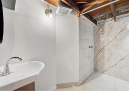 216 Roger Street, Winnipeg, MB R2H1E1 Photo 26