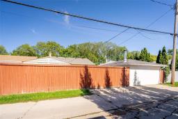 430 Victoria West Avenue W, Winnipeg, MB R2C1T2 Photo 23