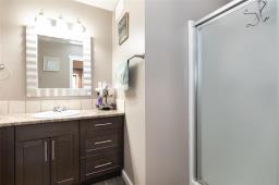 Laundry room - 49 Brooklyn Bay, Steinbach, MB R0A0W2 Photo 11