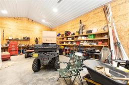 49 Brooklyn Bay, Steinbach, MB R0A0W2 Photo 31