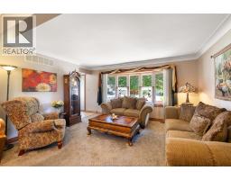 5pc Bathroom - 179 Grant Avenue, Tecumseh, ON N8N2X9 Photo 6