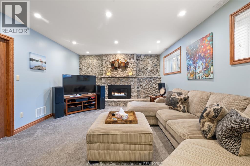 179 Grant AVENUE - Image 24