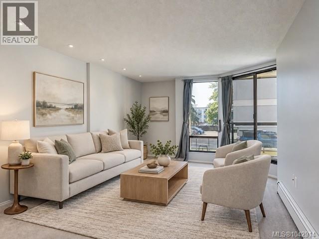 #213 1745 Leighton Road, Victoria, British Columbia, V8R6R6, Victoria, British Columbia — photo 3 of 5