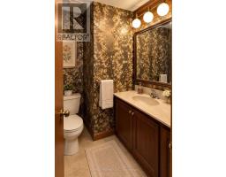 34 Rutherford Avenue, Toronto, ON M6M2C6 Photo 9