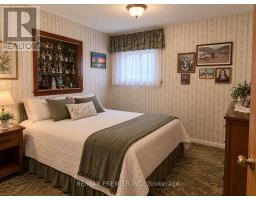 34 Rutherford Avenue, Toronto, ON M6M2C6 Photo 11