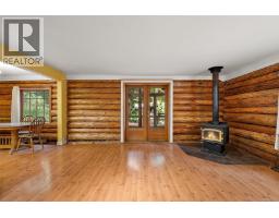 Dining room - 135 Fairway Dr, Salt Spring, BC V8K1M6 Photo 8