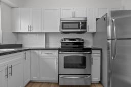 511 71 Roslyn Road, Winnipeg, MB R3L0G2 Photo 11