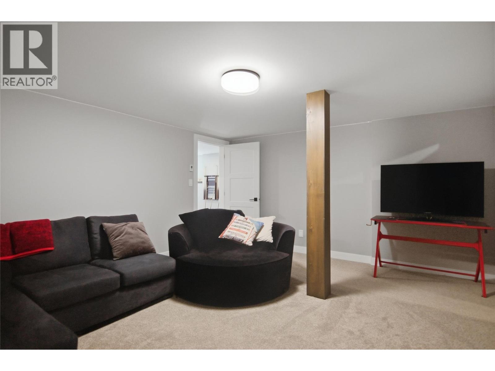 6560 FAWNHILL Road - Image 45