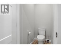 3pc Ensuite bath - 6560 Fawnhill Road, Kamloops, BC V0E1Z0 Photo 25