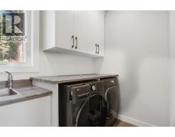 4pc Bathroom - 6560 Fawnhill Road, Kamloops, BC V0E1Z0 Photo 27