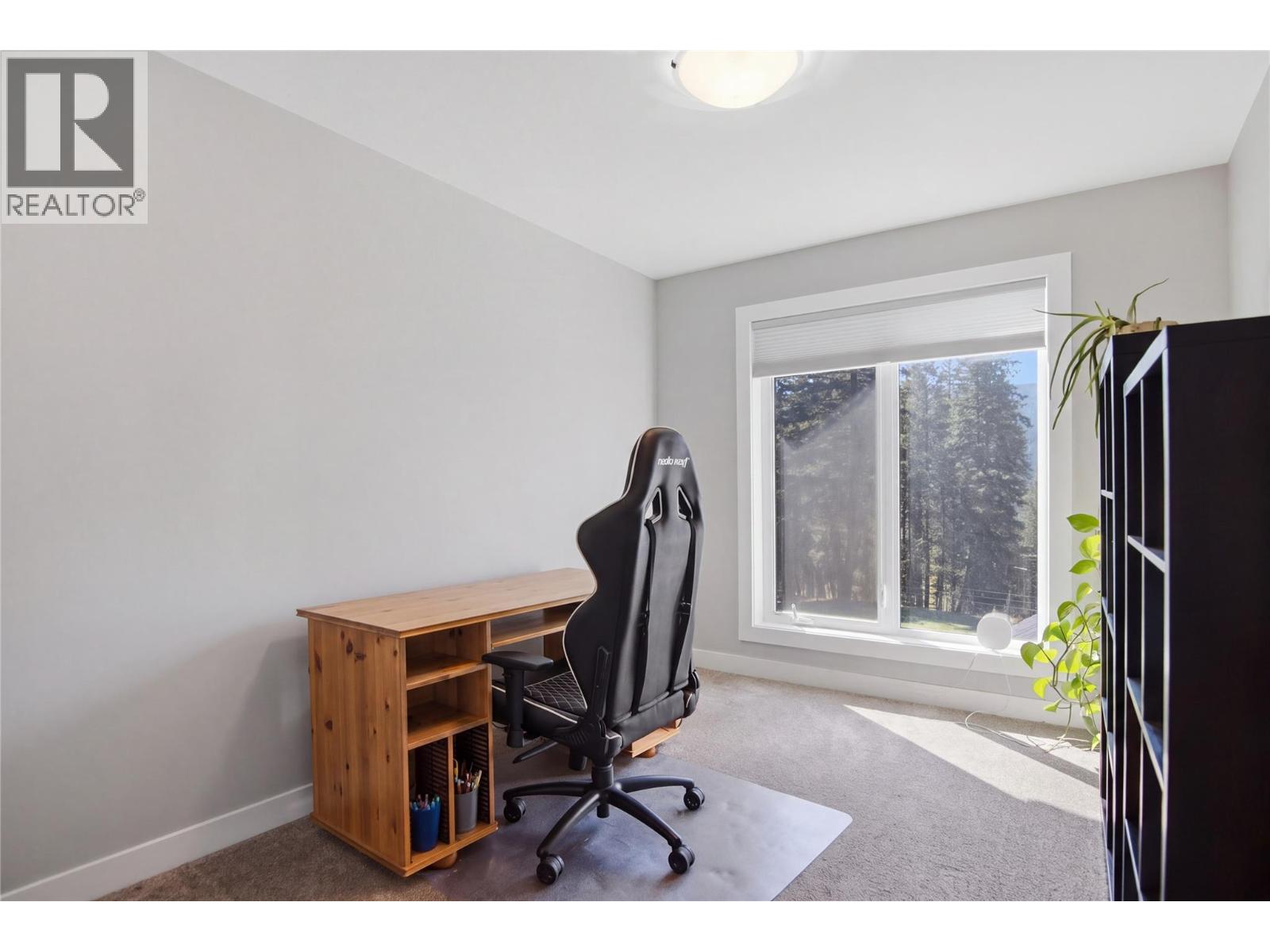 6560 FAWNHILL Road - 37