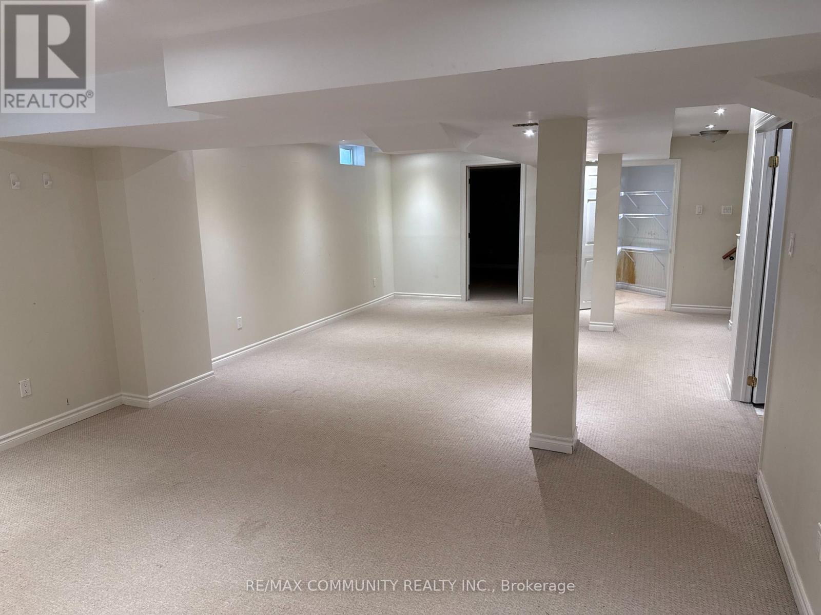 3 BAYCLIFFE DRIVE - 36
