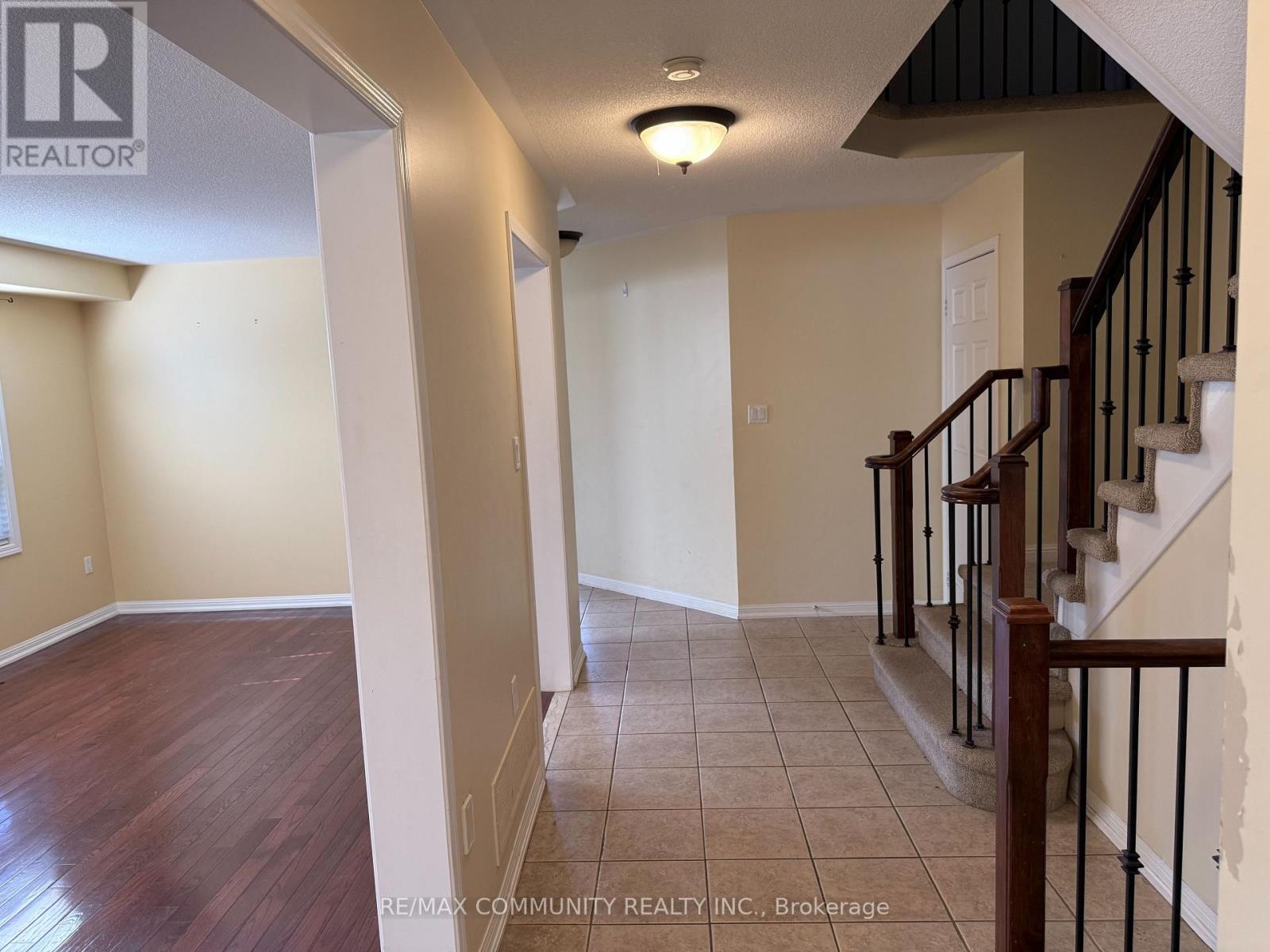 3 BAYCLIFFE DRIVE - Image 6