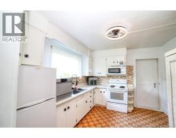Kitchen - 745 Bridge, Bathurst, NB E2A1W9 Photo 12
