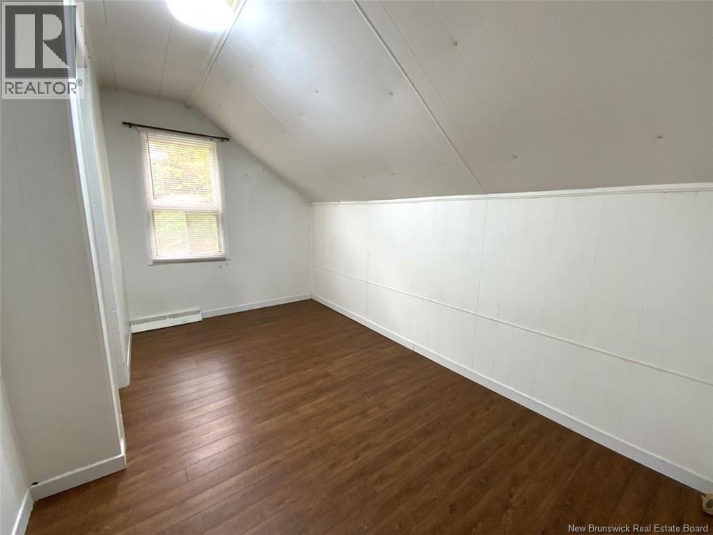 410 du Pouvoir Road - 12