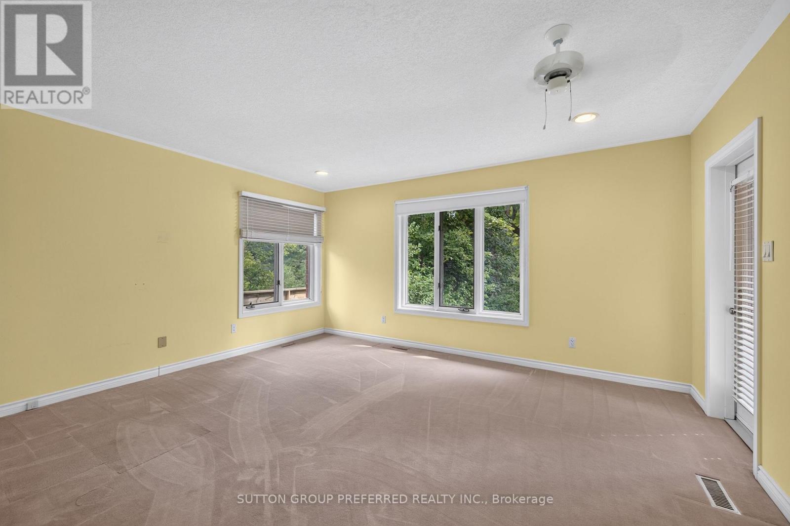 179 CARRIAGE HILL DRIVE N - 25