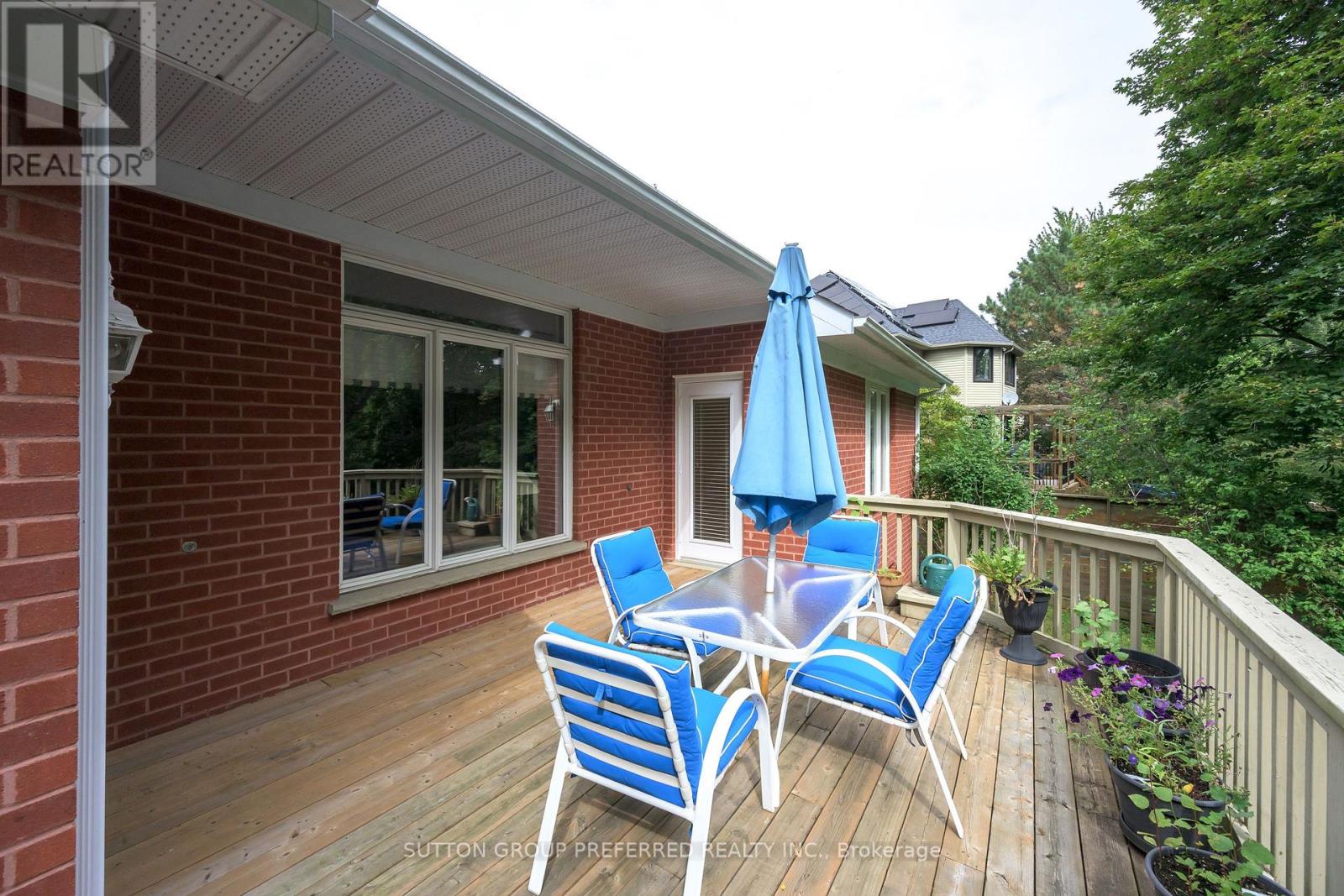 179 CARRIAGE HILL DRIVE N - 34
