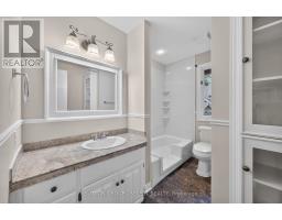 Primary Bedroom - 1000 Griffith Street, London South, ON N6K3Z4 Photo 9