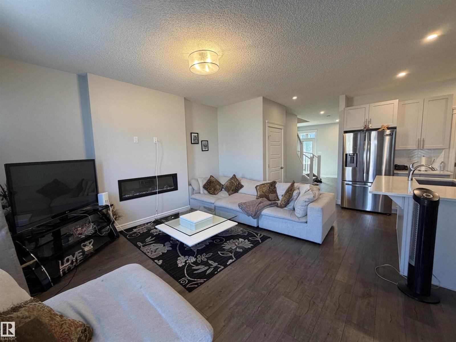 2628 DONAGHEY CR SW - 3