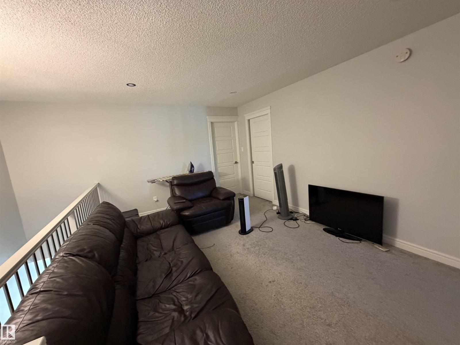 2628 DONAGHEY CR SW - 9