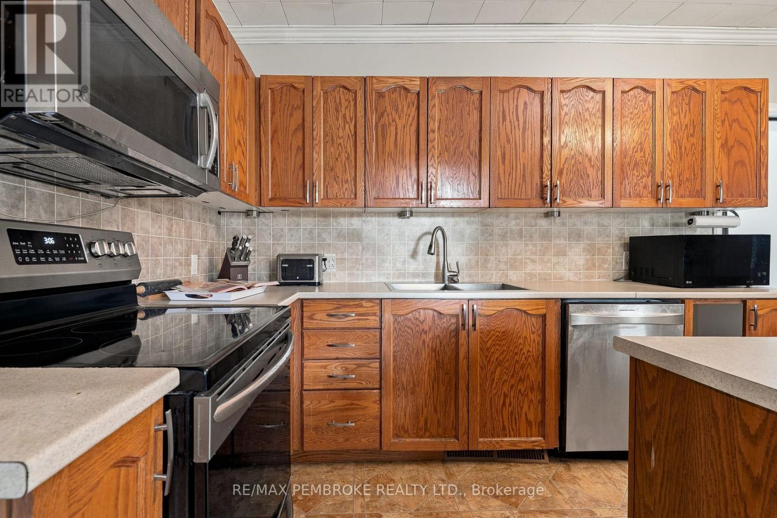 2001 FORESTERS FALLS ROAD - Image 14