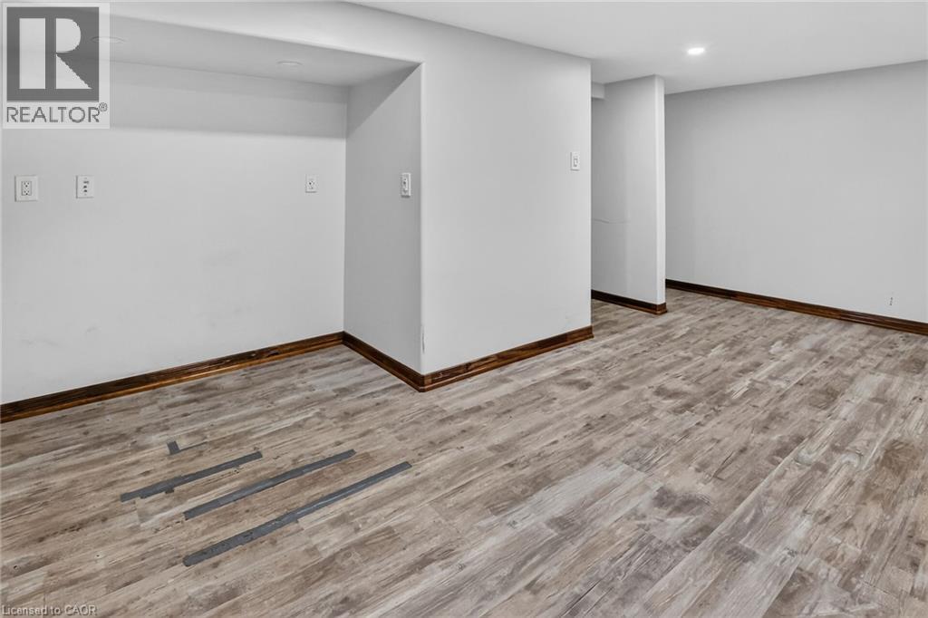 62 COSBY Avenue - 12