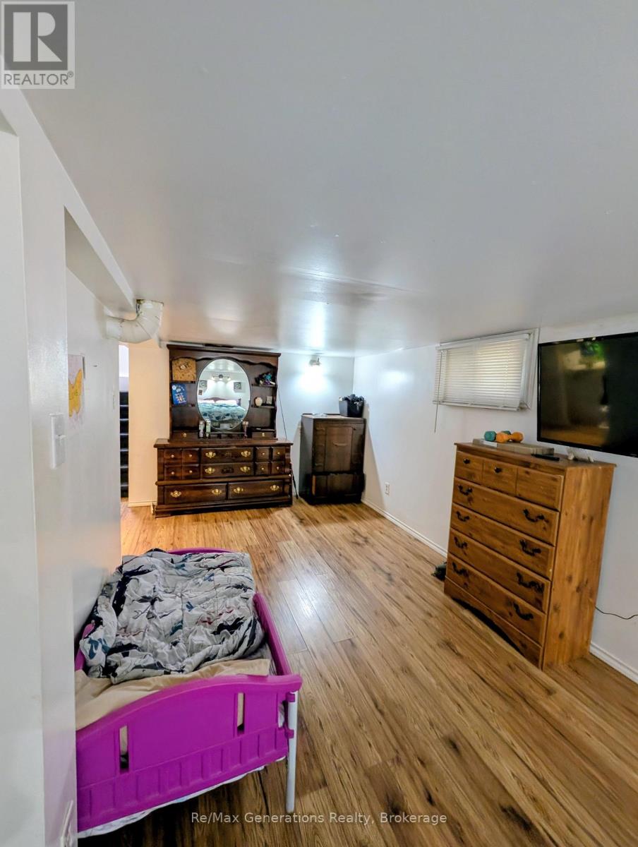 226 HAROLD STREET N - Image 22