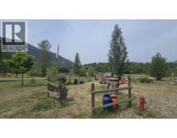1285 Manly Meadows Road, Grand Forks, BC V0H1H9 Photo 11
