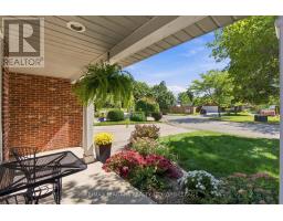 Kitchen - 5 Thorn Place, St  Catharines, ON L2S3S1 Photo 6