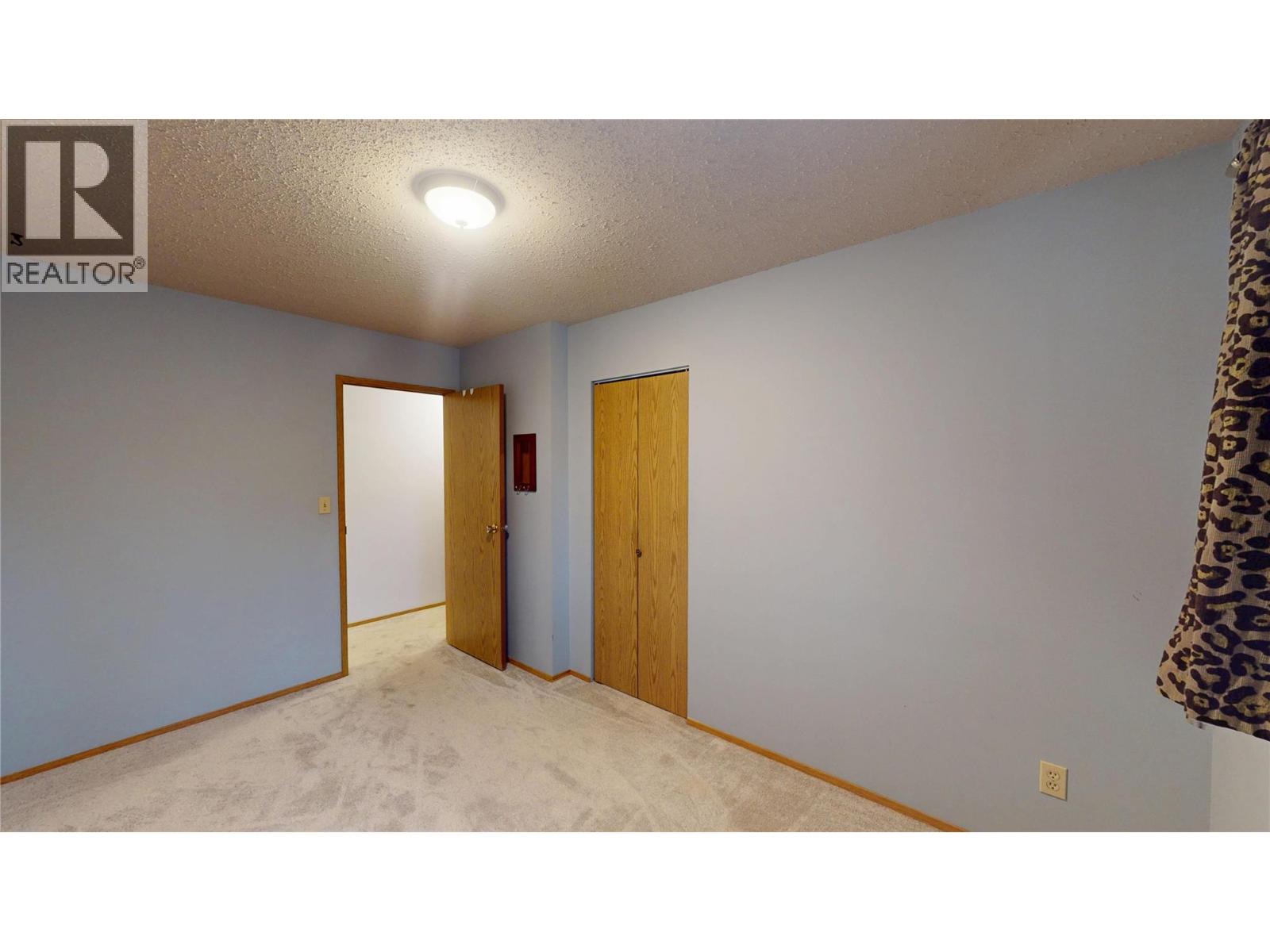 19 of 28 - 2365 12 Street N Unit# 203