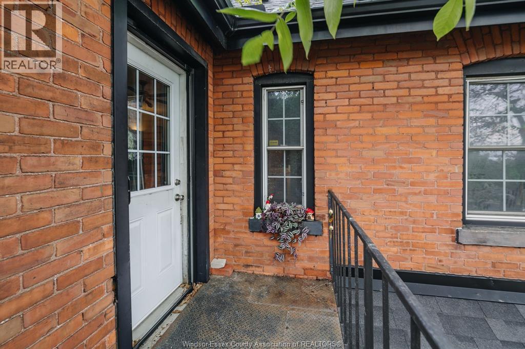 753 Walker ROAD - 27