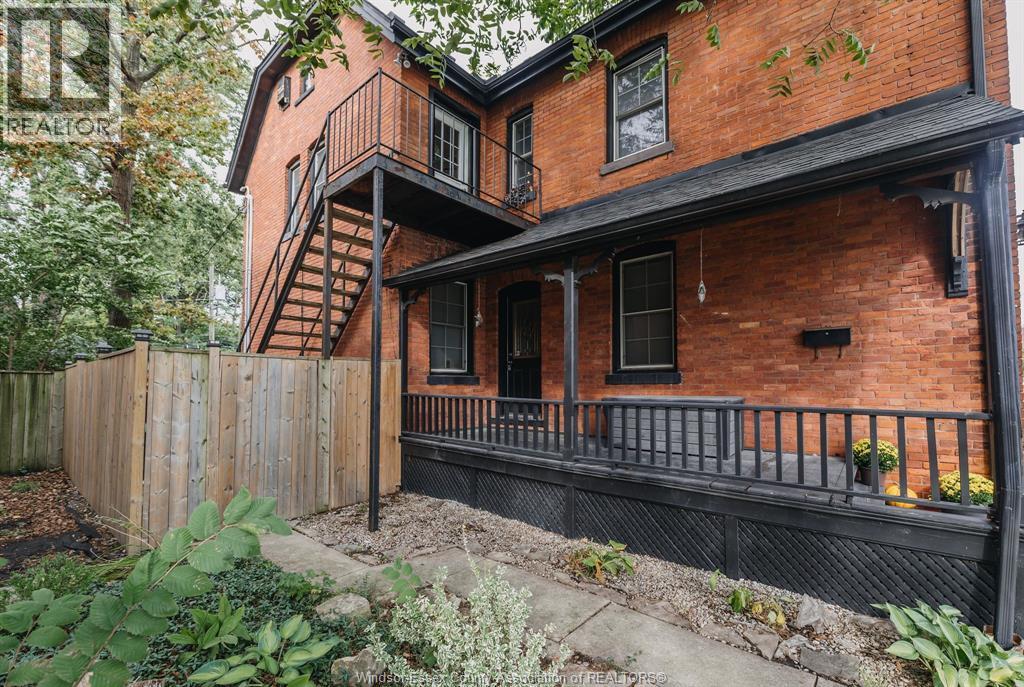 753 Walker ROAD - 3