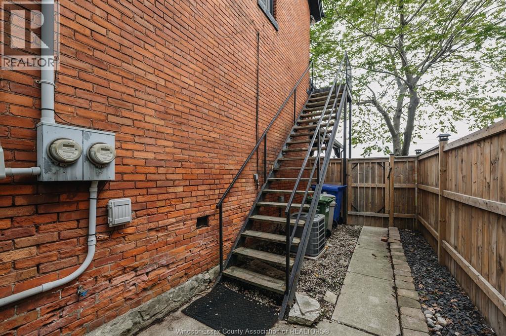 753 Walker ROAD - 30