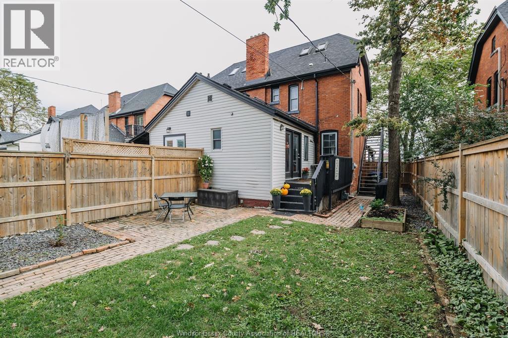 753 Walker ROAD - 33