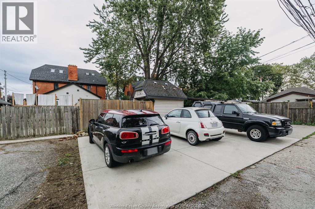 753 Walker ROAD - 36