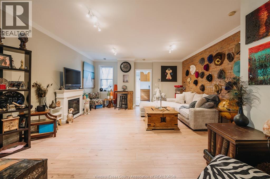 753 Walker ROAD - 6