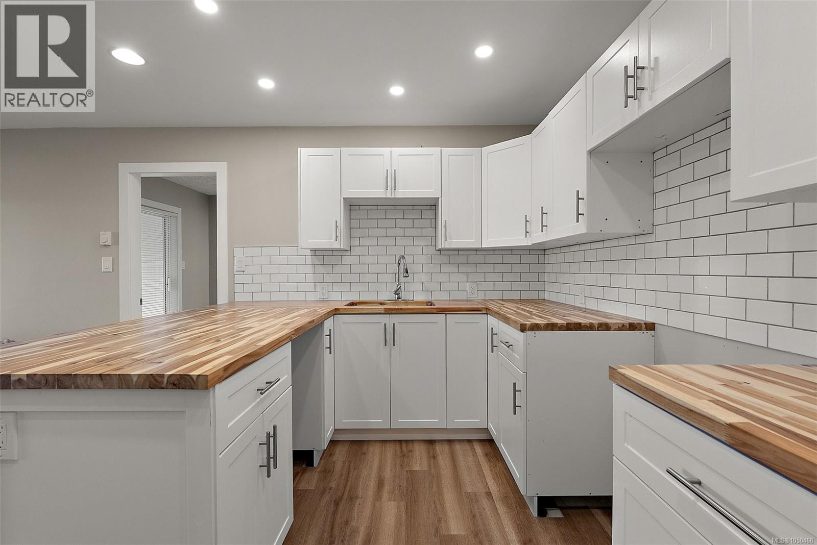 6791 East Sooke Rd - Image 27
