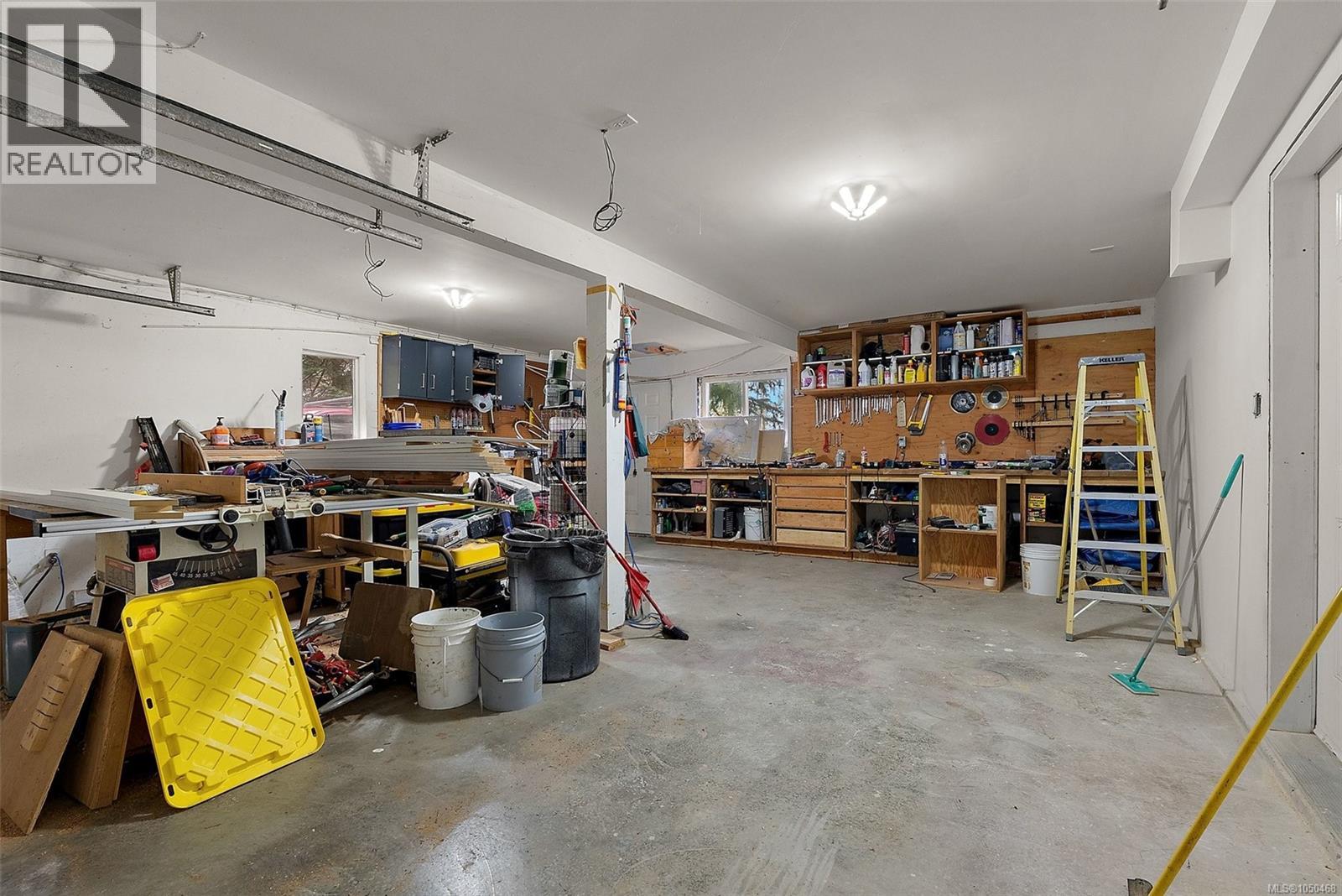 6791 East Sooke Rd - Image 33