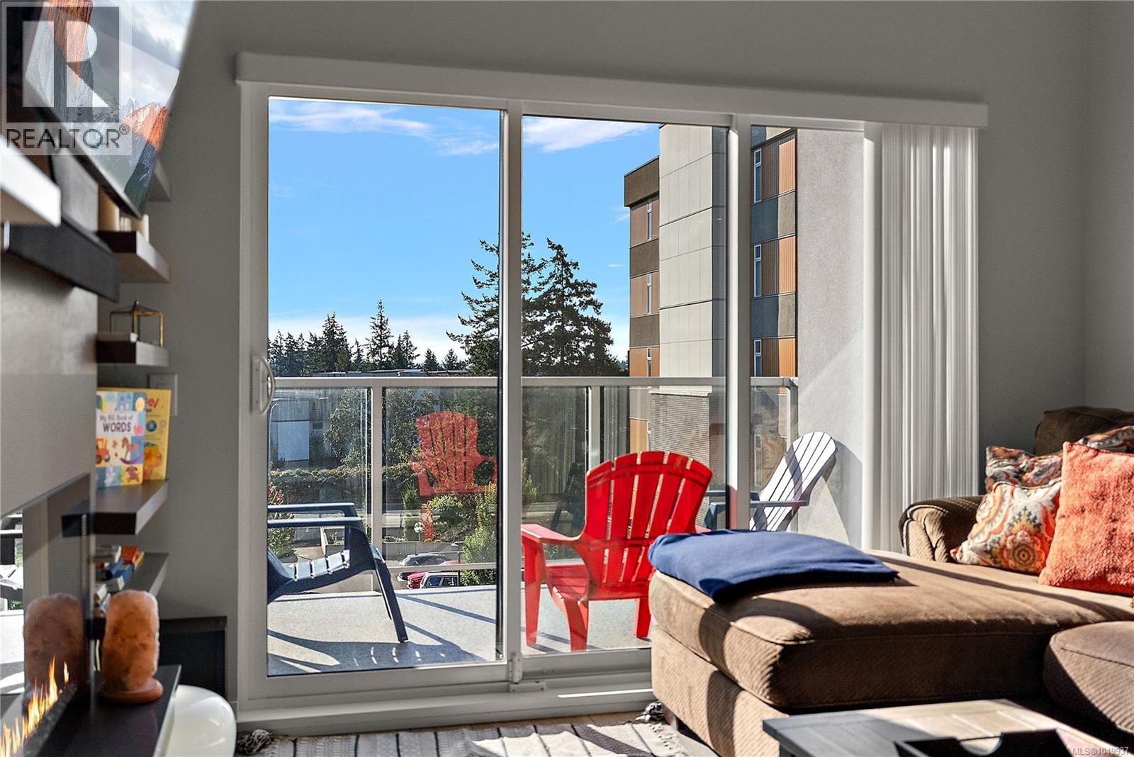 #408 950 Whirlaway Cres - 6