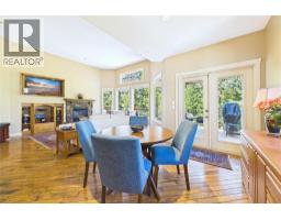 5pc Ensuite bath - 1950 Capistrano Drive Unit# 108, Kelowna, BC V1V2N7 Photo 13