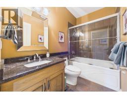 1950 Capistrano Drive Unit# 108, Kelowna, BC V1V2N7 Photo 28