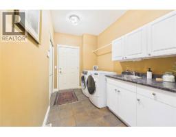 1950 Capistrano Drive Unit# 108, Kelowna, BC V1V2N7 Photo 34
