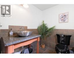 1950 Capistrano Drive Unit# 108, Kelowna, BC V1V2N7 Photo 51