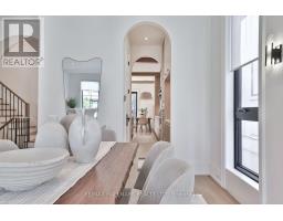 Kitchen - 215 Ava Road, Toronto, ON M6C1W9 Photo 11