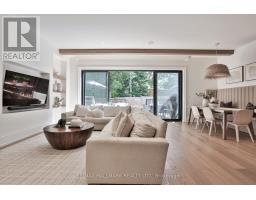 Laundry room - 215 Ava Road, Toronto, ON M6C1W9 Photo 18